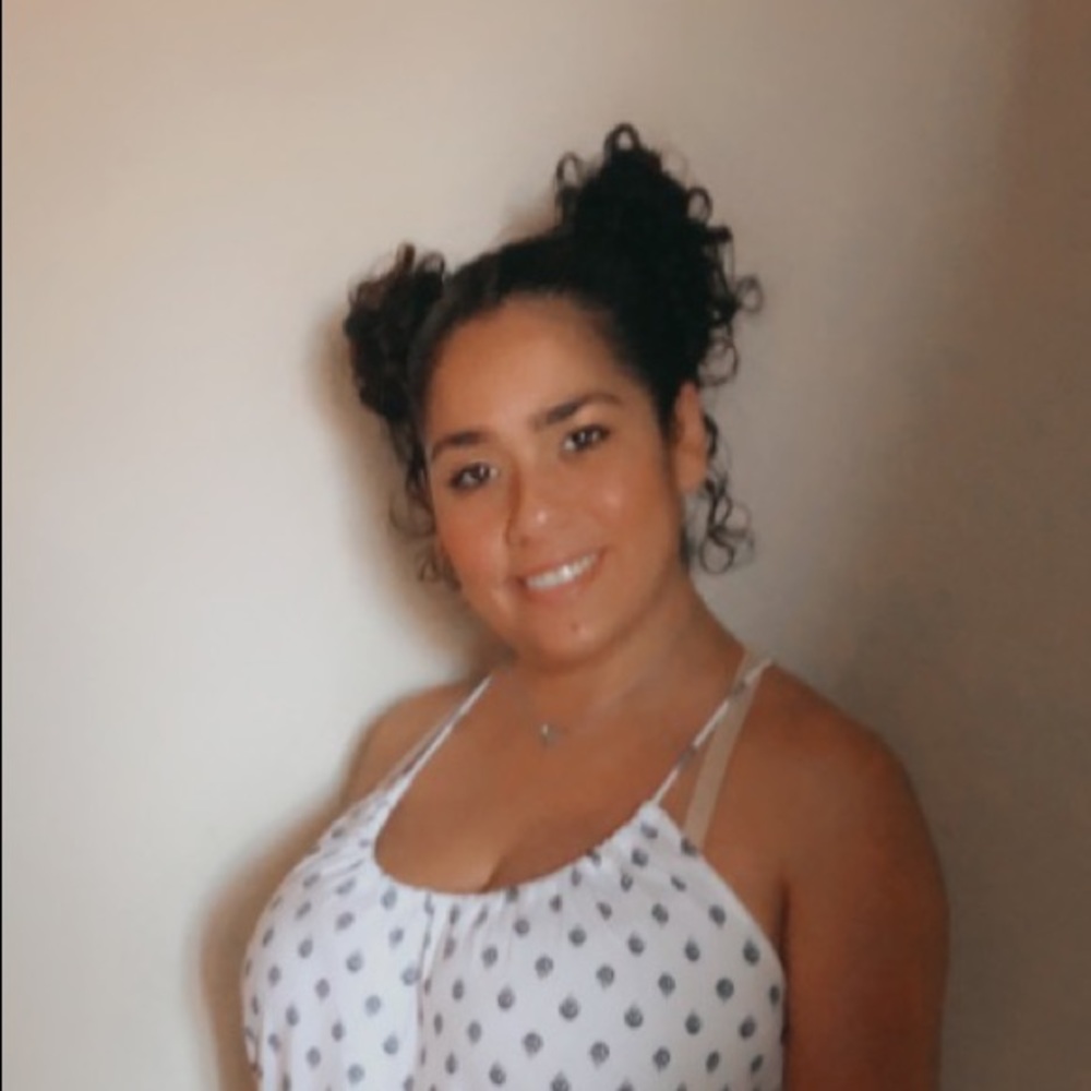 Meet your Posher, Danielle
